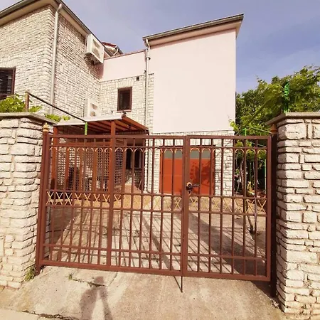 Izabela Muzic-fornaric *