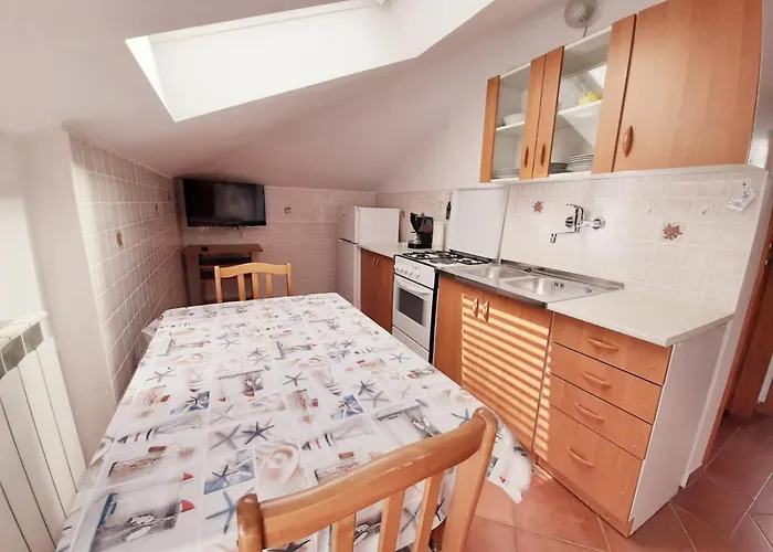 Apartment Izabela Muzic-fornaric *